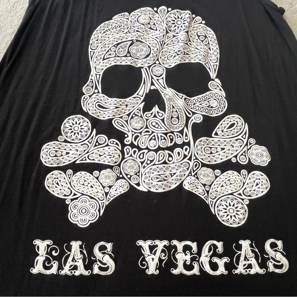Las Vegas Skull Tank Top - Picture 4 of 8